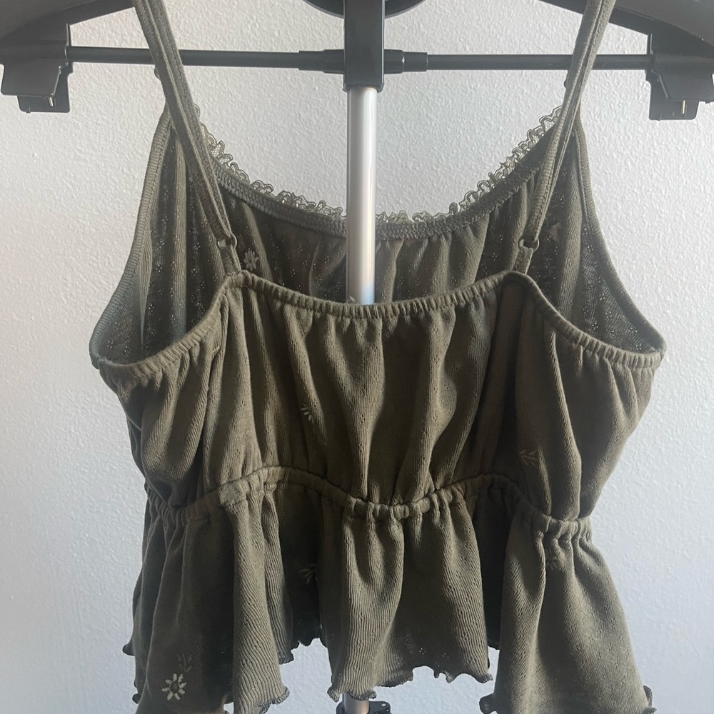 Crop Top - Picture 4 of 9